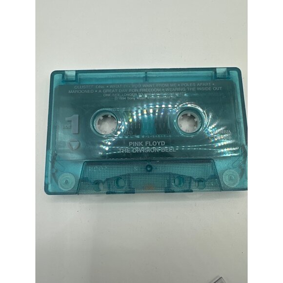 Pink Floyd "The Division Bell" 1994 Cassette Tape  Original Blue Shell  Includes - Picture 4 of 6